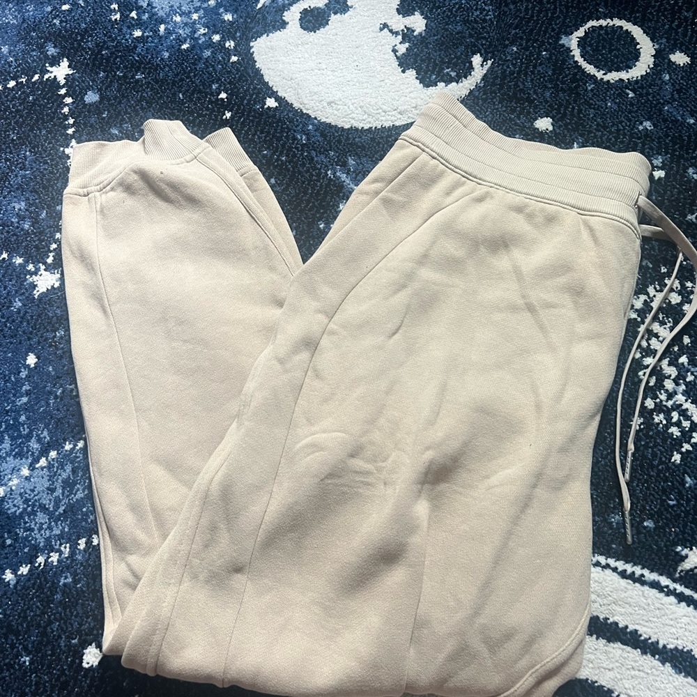 Lululemon joggers